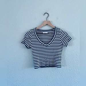 Madewell Navy & White Striped v-Neck Crop Tee